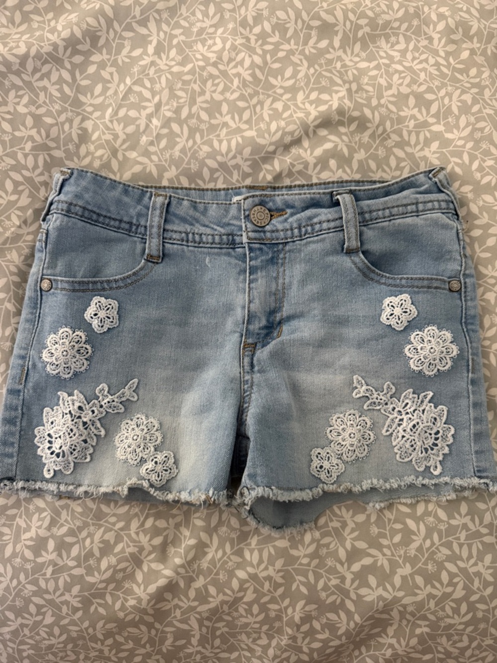 Epic threads, Light Wash Denim Shorts with White Lace Appliqué